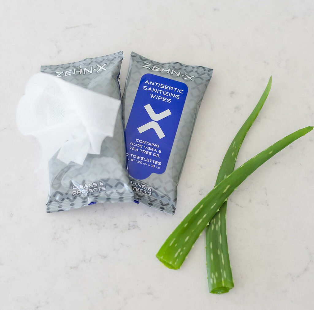 10 pack wipes and Aloe
