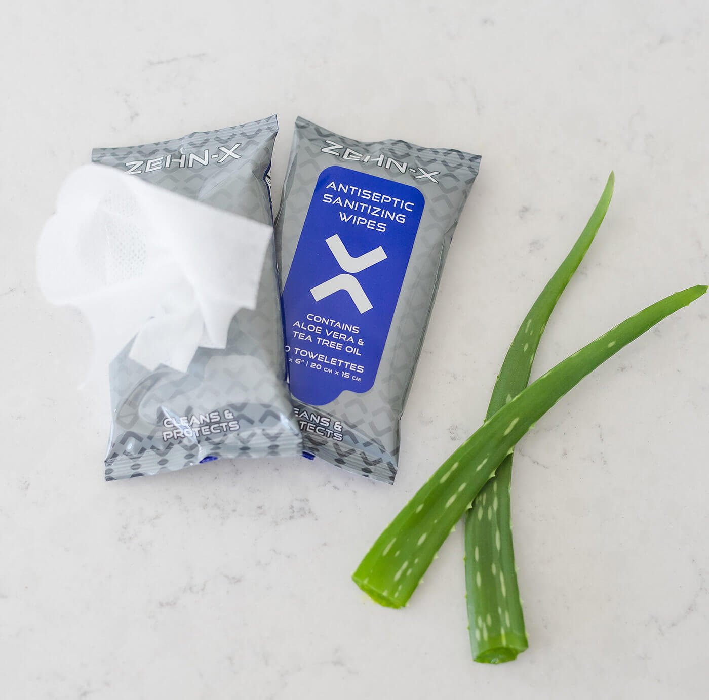 10 pack wipes and Aloe
